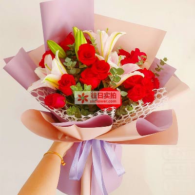 滁州18朵红玫瑰百合，真情相守一生